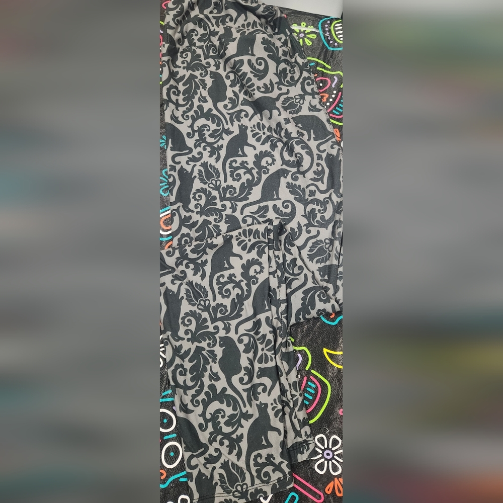Black cat leggings